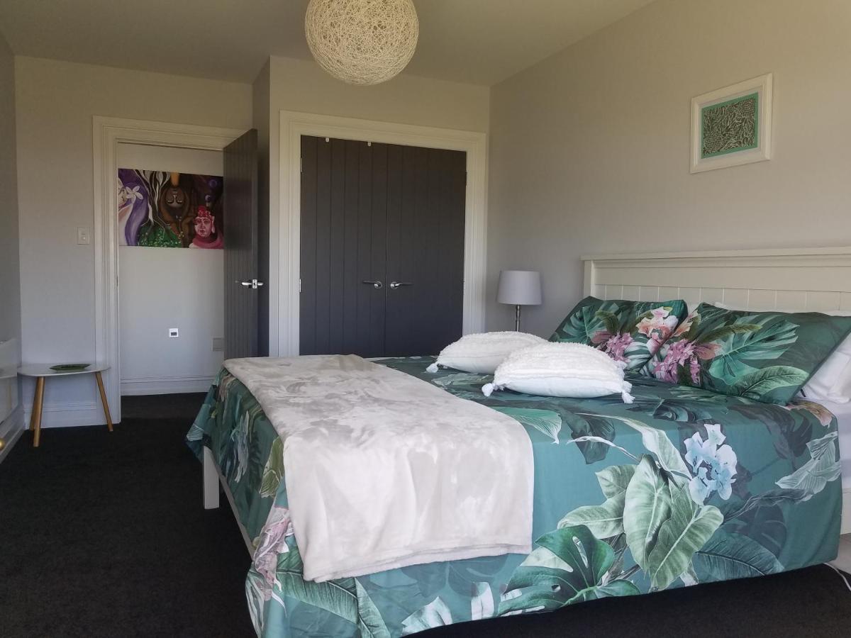 Chez Tiare - The Private Wing Bed & Breakfast Napier Exterior photo