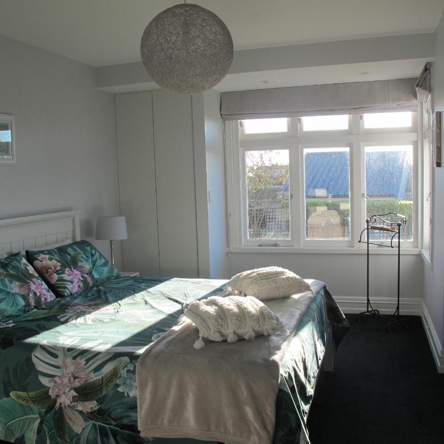 Chez Tiare - The Private Wing Bed & Breakfast Napier Exterior photo
