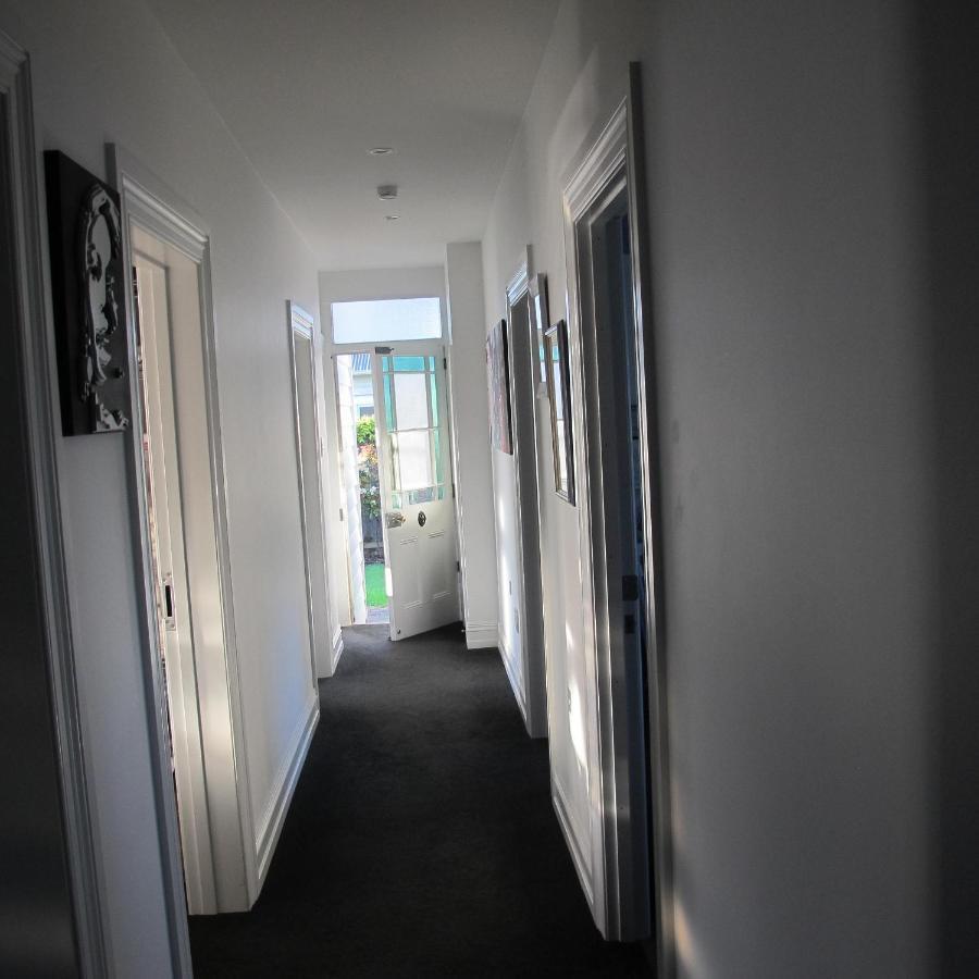 Chez Tiare - The Private Wing Bed & Breakfast Napier Exterior photo